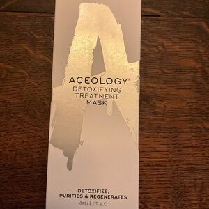 Aceology Detoxifying Treatment Mask NIB